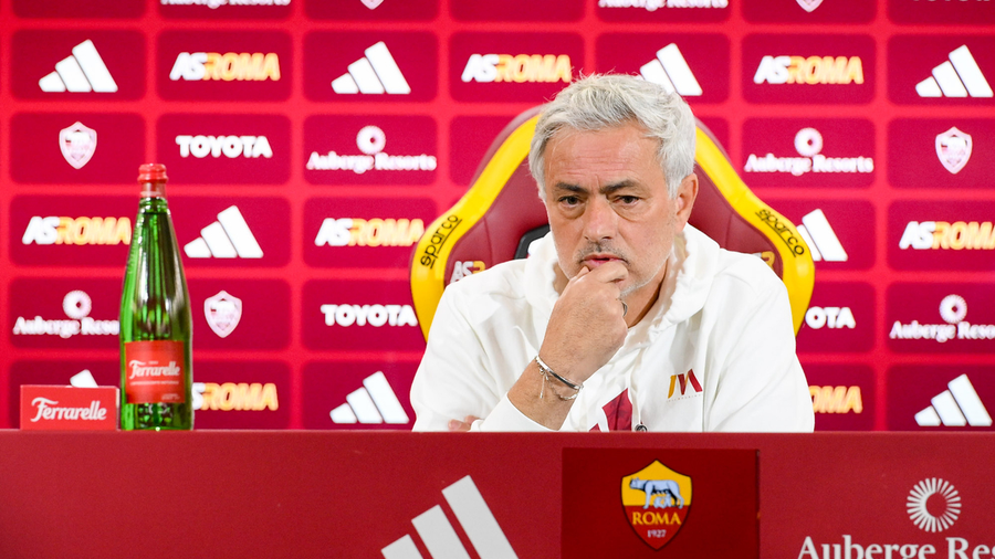 Tajms: Murinjo preuzima Napoli?