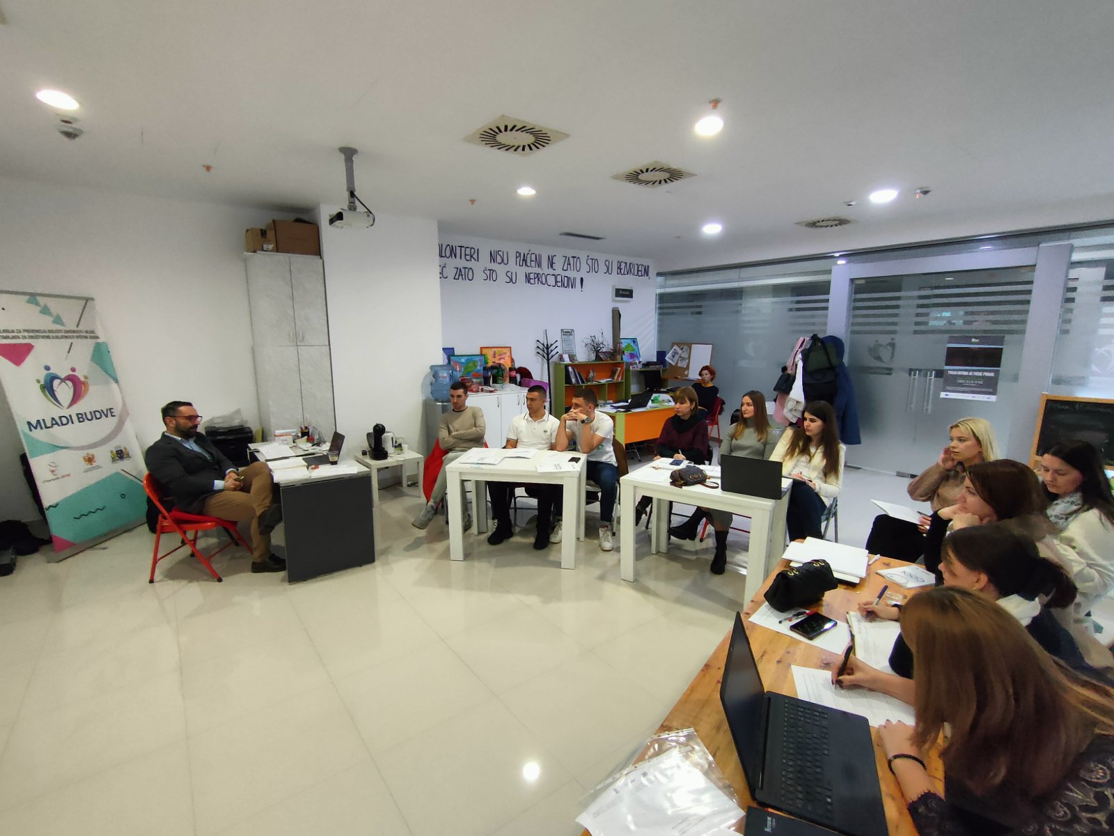 Mladi iz Budve, Kotora i Herceg Novog učili o organizaciji kulturnih i zabavnih događaja