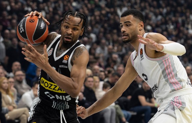 Partizan rutinski sa Asvelom