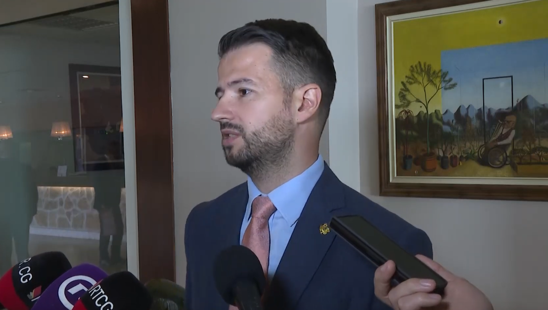 Milatović: Vrijeme da se ispravi nepravda zbog čempresa, da Barani u najskorije vrijeme dobiju vrtić