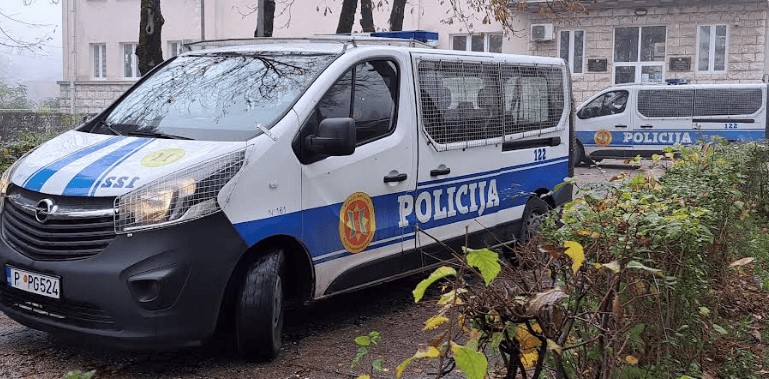 Rožaje: Četiri osobe uhapšene zbog šverca, nađene cigarete sa kosovskim markicama