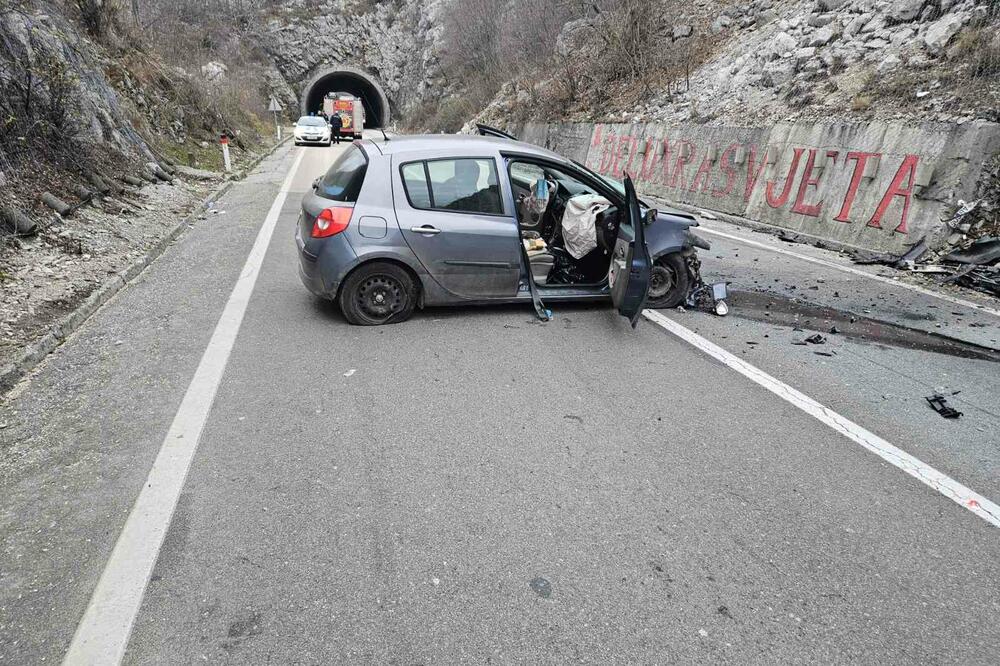 Saobraćajna nesreća na putu Rožaje – Špiljani: Poginula jedna osoba
