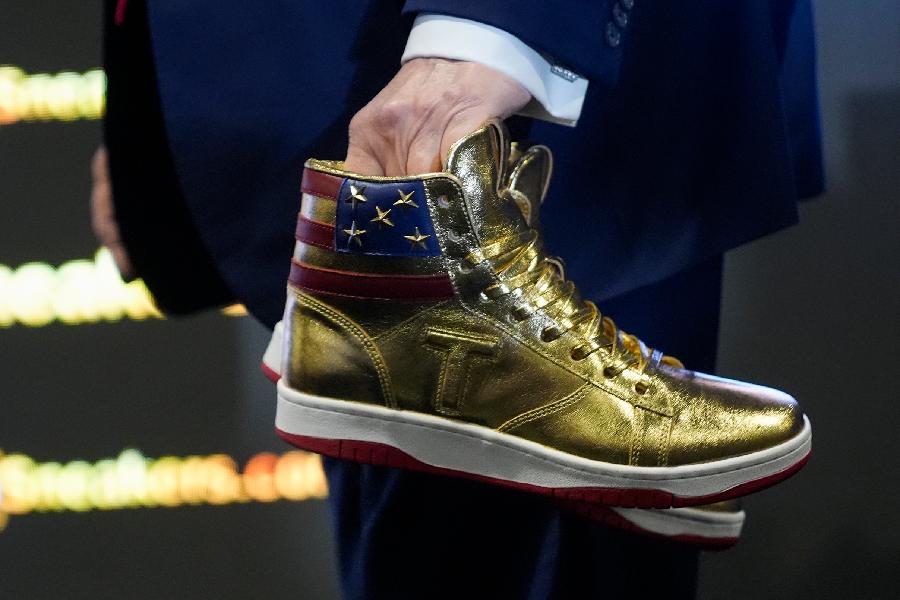 Trump predstavio novu liniju patika