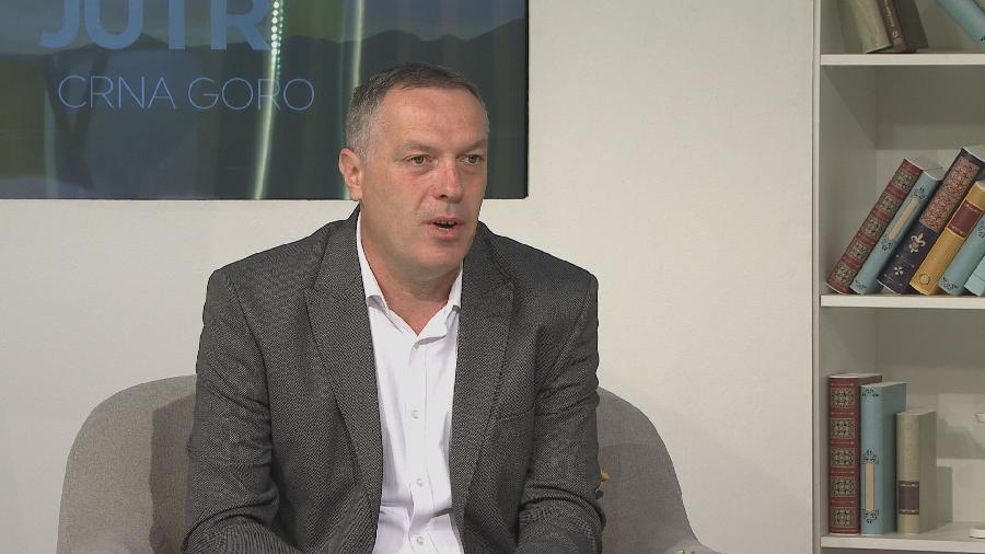 Božović: Nastava ponovo od sjutra, novo uvećanje od 1. septembra