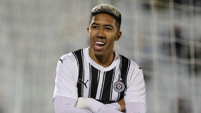 Fenerbahče ne štedi novac: Za Saldanju 8.000.000 € i bonusi