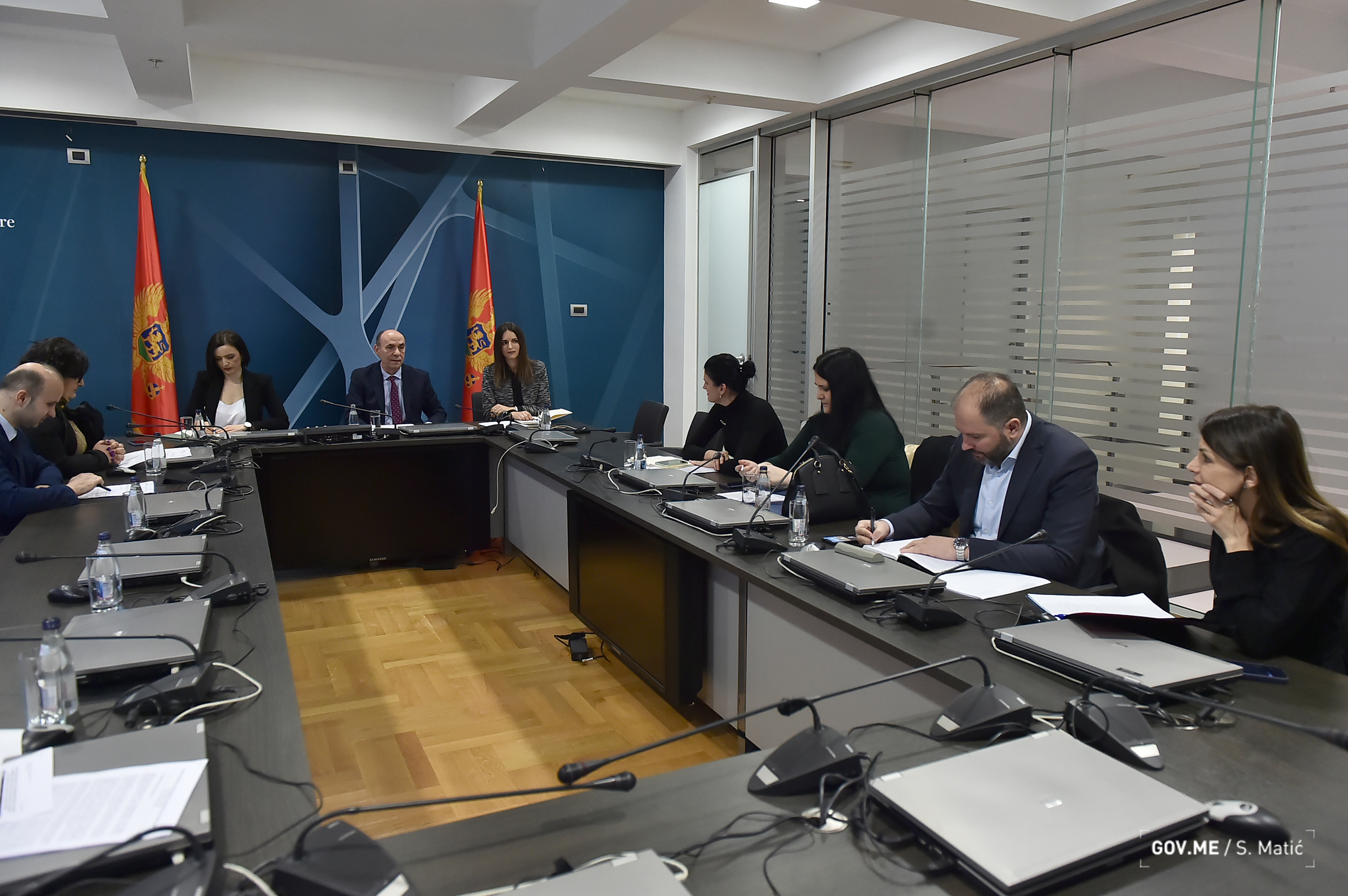 Održan prvi sastanak Vladine Komisije za unapređenje odnosa sa Italijom: Izložen plan aktivnosti, najavljena posjeta