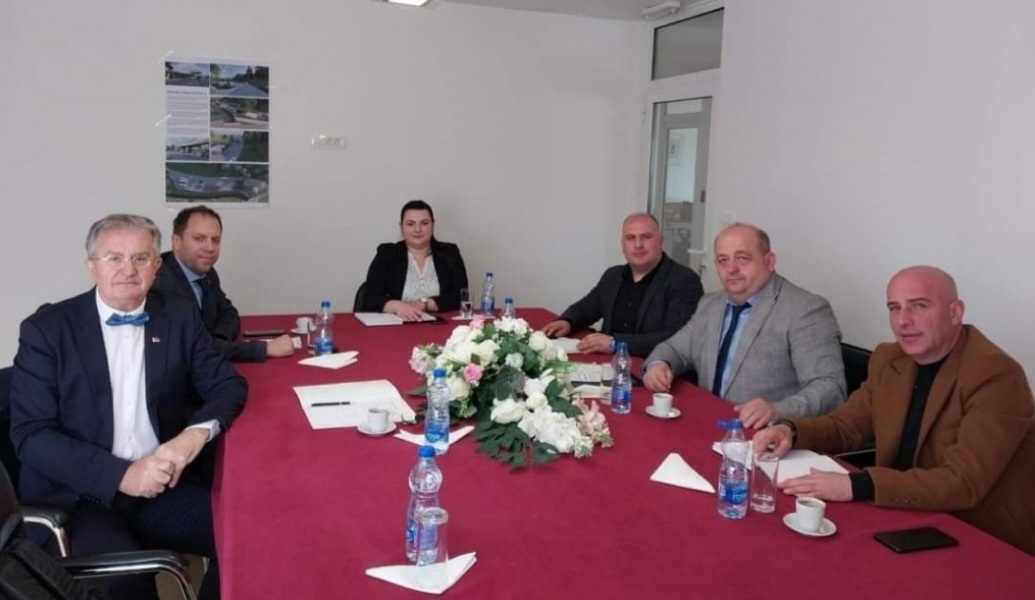 Ambasador Srbije posjetio Petnjicu: Otvoriti granični prelaz na Pešterskoj visoravni