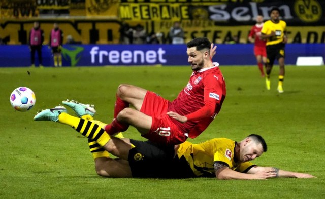 Duplo golo u duelu novog bundesligaša i Dortmunda