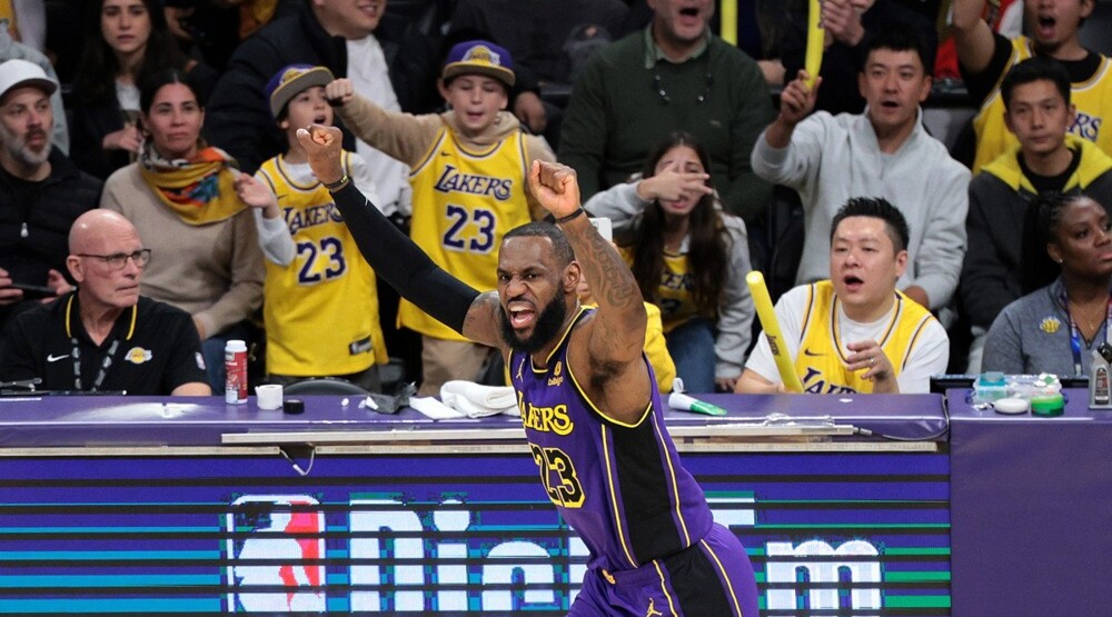 Dominantni Lebron vratio Lejkerse sa minus 21
