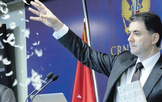 SDT: Ivanović dijelio pare kome je htio