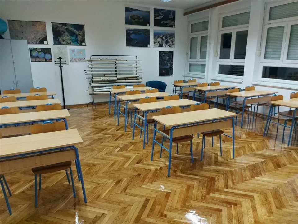 Dojava o bombi u kotorskoj školi bila lažna
