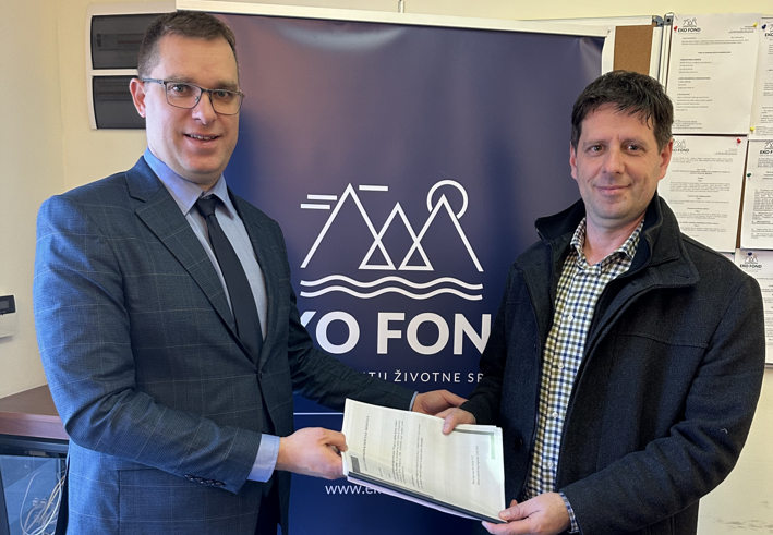 Potpisan ugovora između Eko-Fonda i „Zelenila“: Subvencije za nabavku električnih vozila