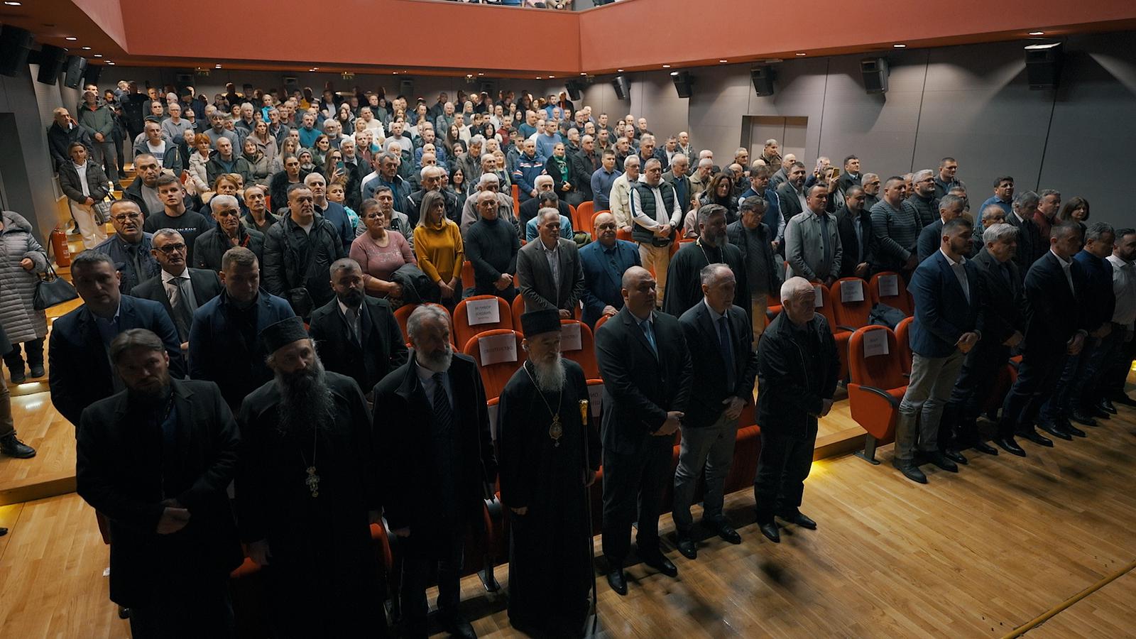 „Srbija je stožer srpskom narodu u svim zemljama“: Uprkos neviđenoj medijskoj hajci održana veličanstvena akademija u Pljevljima
