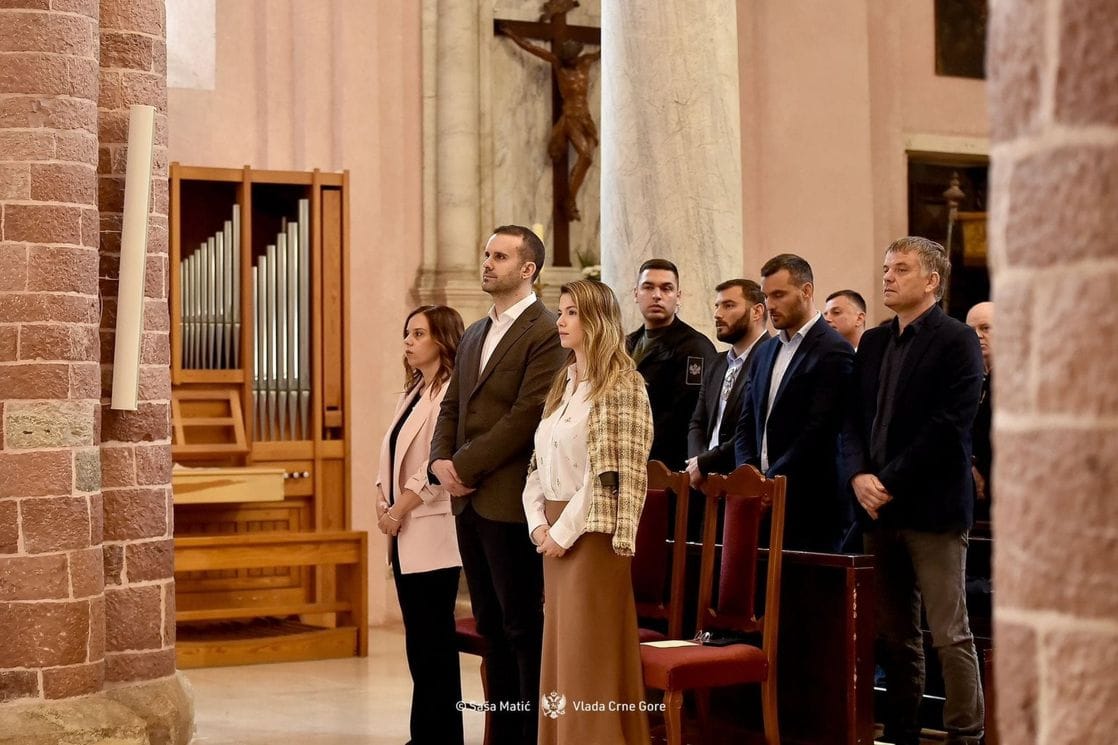 Spajić prisustvovao uskršnjoj misi u katedrali Svetog Tripuna u Kotoru