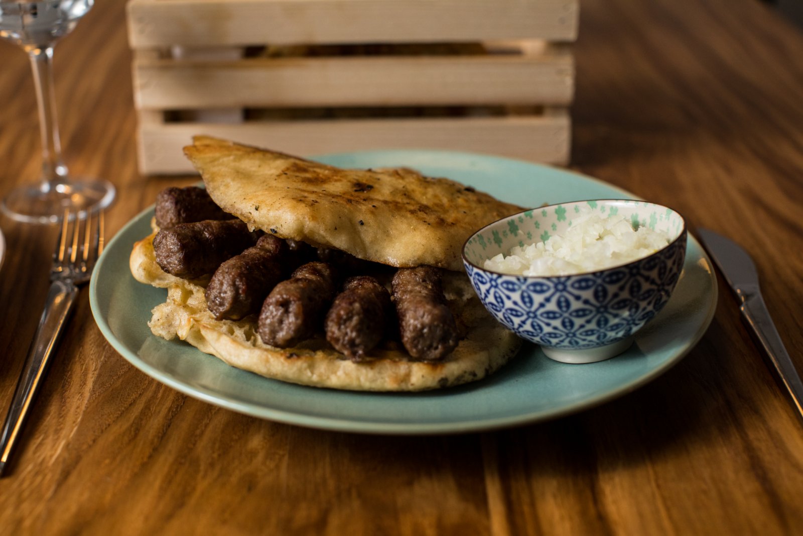 Poskupjeli sarajevski ćevapi na Baščaršiji