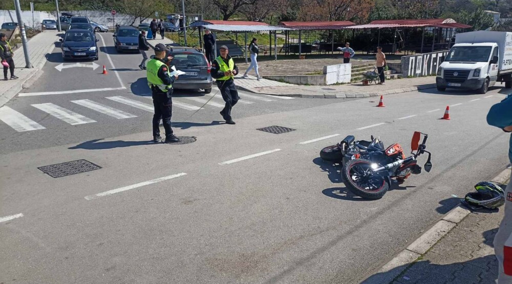 Saobraćajna nezgoda u Sutomoru: Motorista lakše povrijeđen