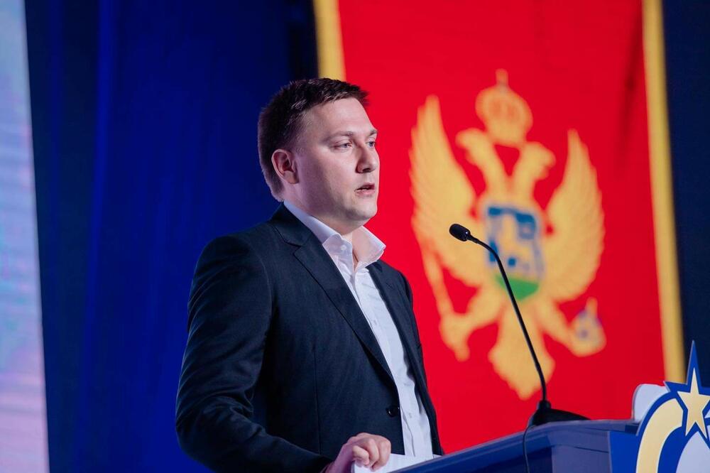 Šimun: Ljekare osloboditi administracije jer pacijenti moraju da budu prioritet
