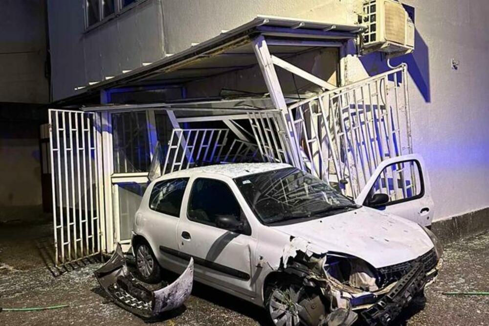 Zabjelo: Udario u ogradu vrtića, pa se zakuca’ u frizerski salon
