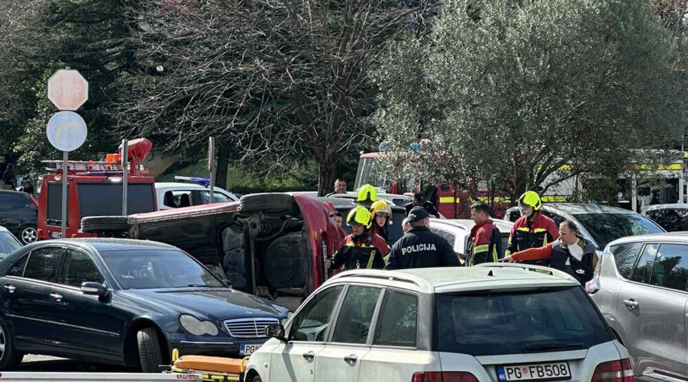 Preminula Podgoričanka koju je auto udarilo na parkingu