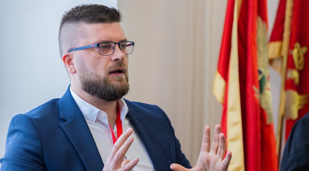 SKANDAL: Više državno tužilaštvo odustalo od gonjenja Bobana Batrićevića zbog jezivog govora mržnje