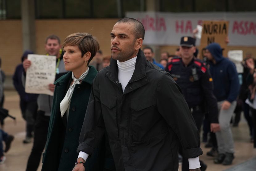 Dani Alves izašao iz zatvora: Nejmar platio kauciju
