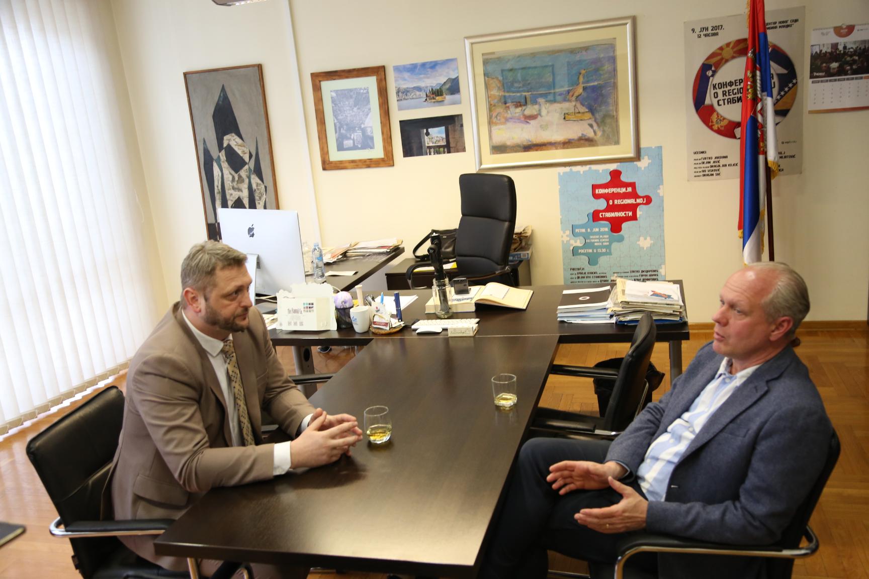 Panaotović i predsjednik SO Tivat Miljan Marković konstatovali: Jačati veze između Srbije i Crne Gore, Tivta i Novog Sada