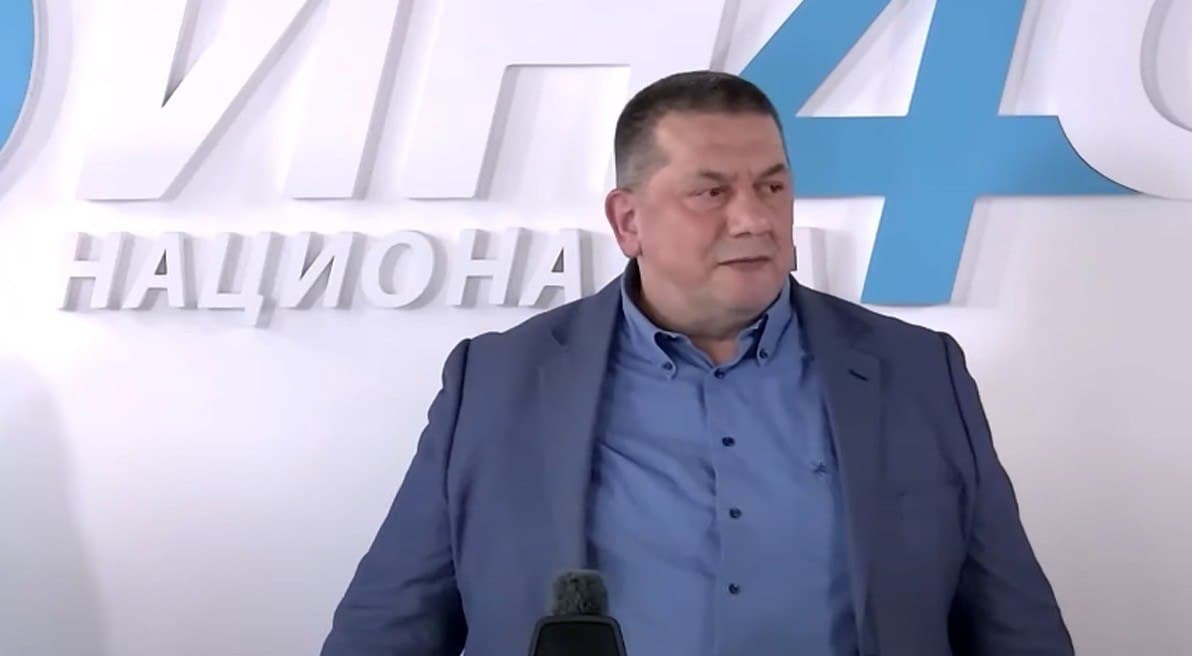 Ministru kog niko nikad nije vidio na protestima smeta Raičević, istinski borac za smjenu diktatora, u Odboru direktora Aerodroma
