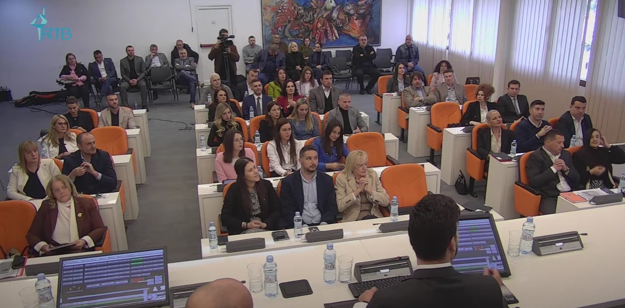 Pozadina odlaganja sjednice SO Budva: Nezadovoljstvo unutar budvanskog DPS-a zbog kašnjenja u imenovanjima!