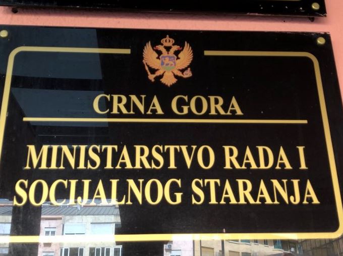 Udruženje mladih sa hendikepom: Ministarstvo rada i socijalnog staranja direktno ugrožava pravo osoba s invaliditetom