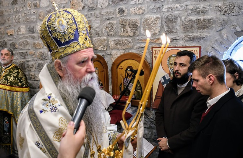 Mitropolit Joanikije osveštao crkvu u Draževini: Raduju se duše Milonjića bana i sina mu Andrije