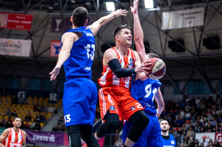 Zvezda rutinski u Zagrebu