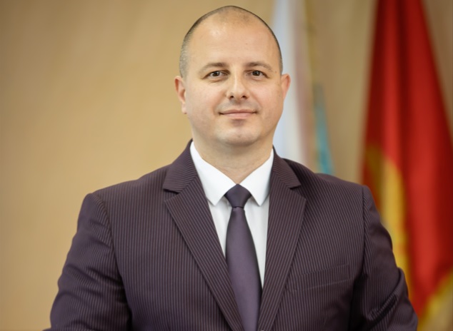 Milović: Paradoks premijer saopštava da trgovinski lanci nisu krivi za porast cijena i uprkos tome uvodi mjere ograničenja cijena tim istim trgovinama