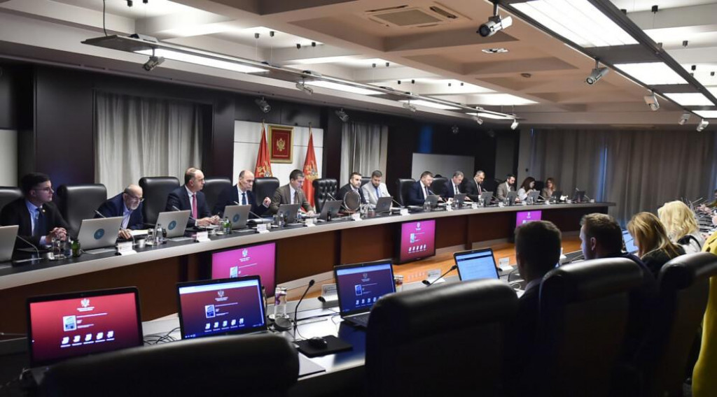 MF: Vlada vraća stare dugove, zaduženje zbog odgovornog upravljanja javnim dugom
