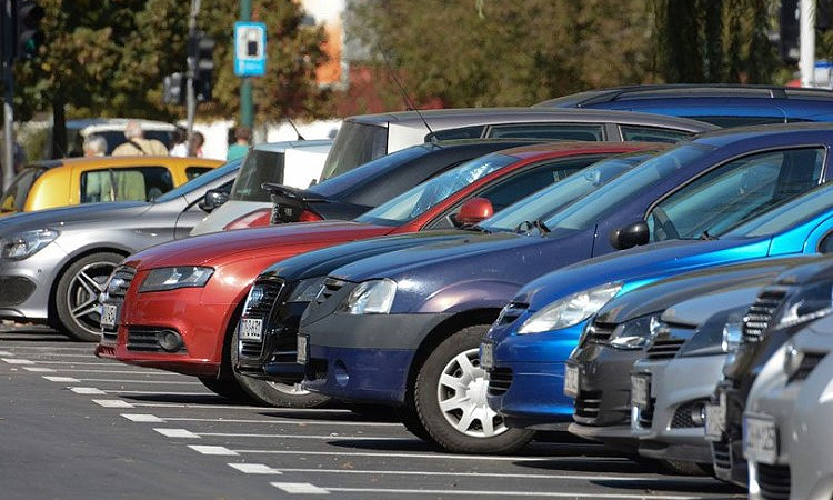 Odlučeno: Od 1 jula će biti zabranjen uvoz vozila starijih od 15 godina