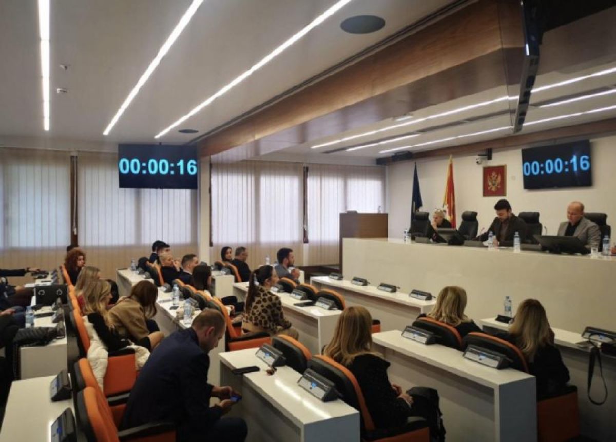 Od Podgorice do Budve: Ne razumijem te odnose što se političari ne podnose
