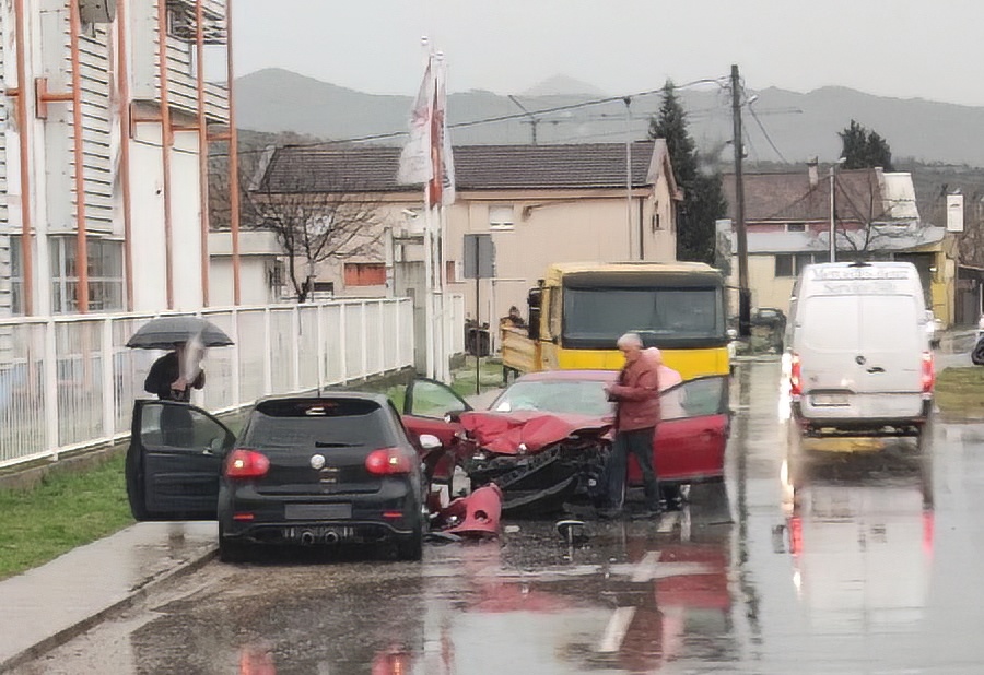 Udes kod Titeksa: Više osoba povrijeđeno