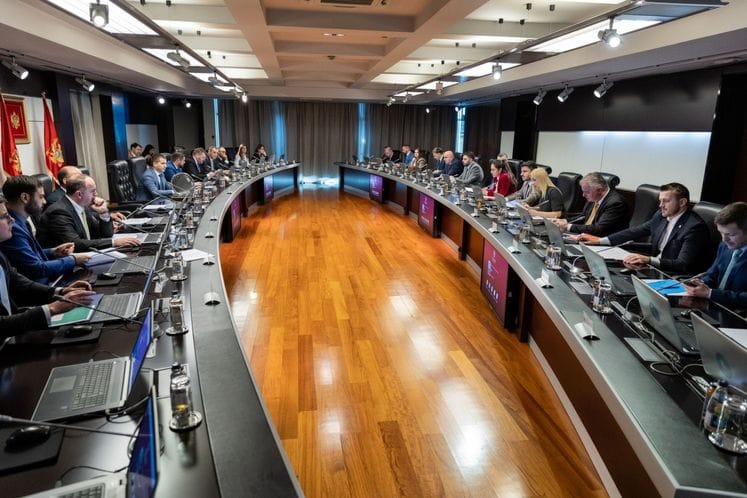 Vlada danas o razrješenju Brđanina?