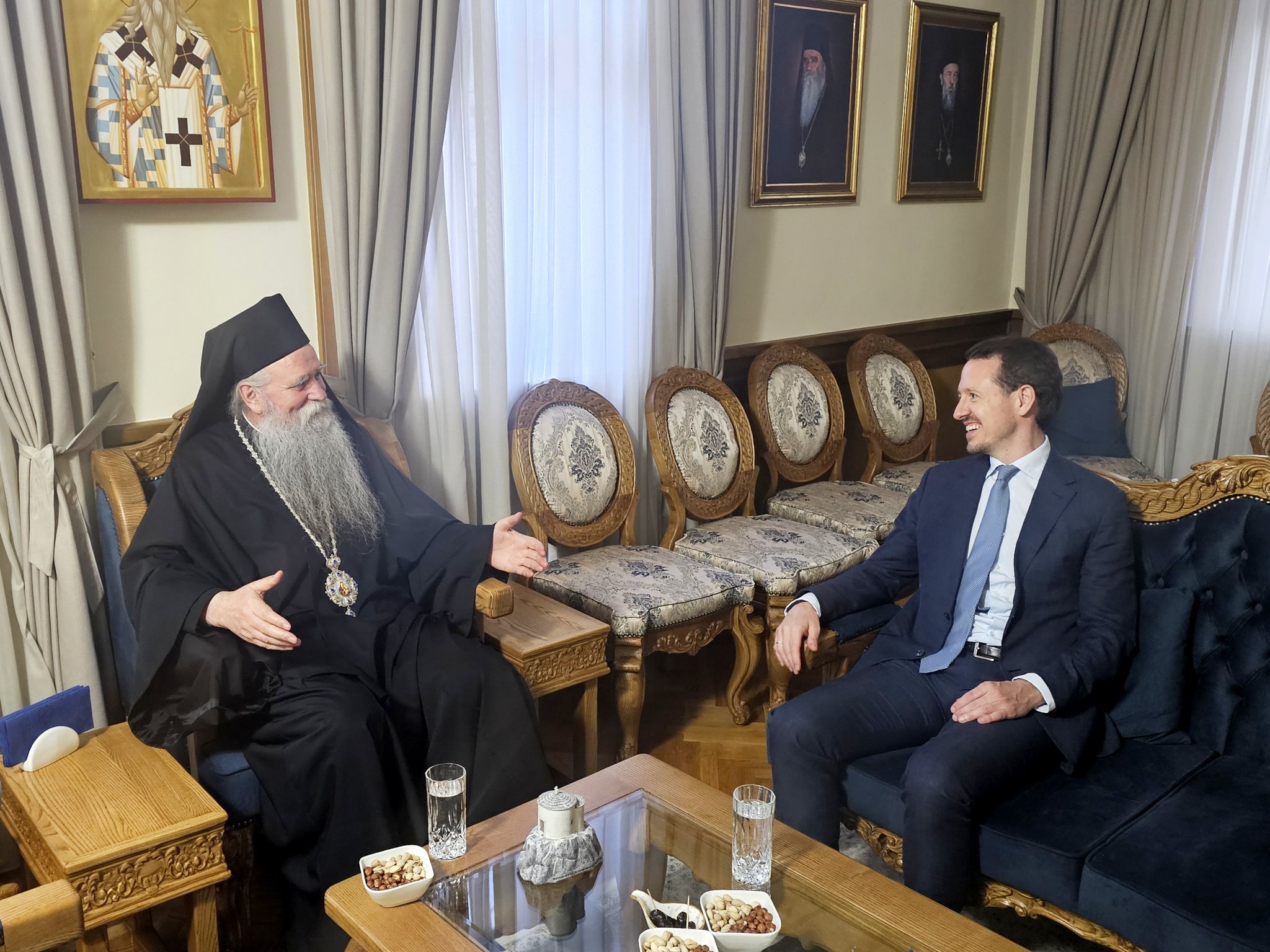 Princ Filip posjetio Cetinjski manastir i sastao se sa Mitropolitom Joanikijem: „Svjestan sam značaja i istorijskih veza moje porodice i Cetinja“