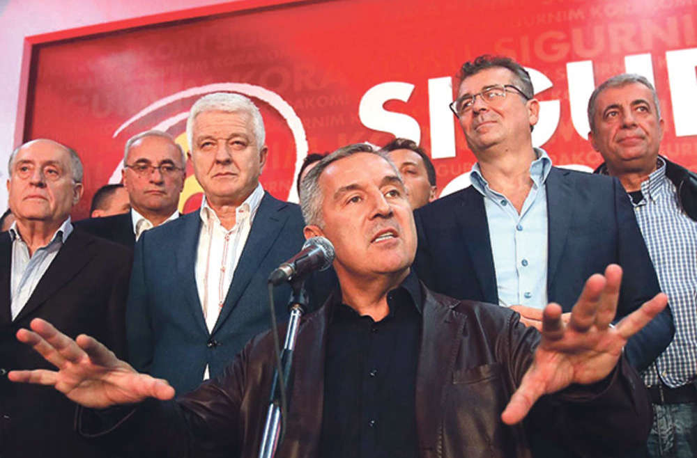 „Demokratska“ partija socijalista špijunirala građane: Matične brojeve povezivali sa profilima na Fejsbuku!