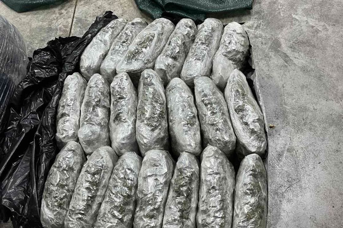 Albanci švercovali travu u Crnu Goru pa se dali u bjekstvo: Policija zaplijenila preko 40 kilograma marihuane!
