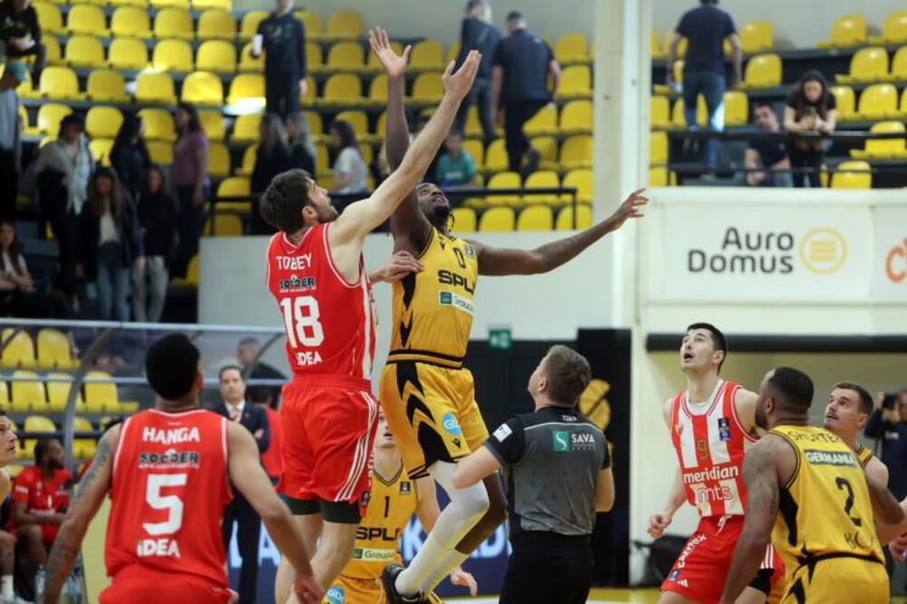 Zvezda opravdala ulogu favorita i lako prešla preko Splita, SC Derbi u plej-ofu