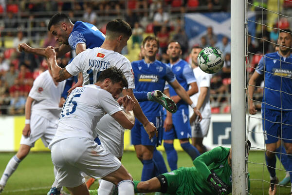 Meridianbet 1. CFL: Remi u derbiju punom tenzija i prekida