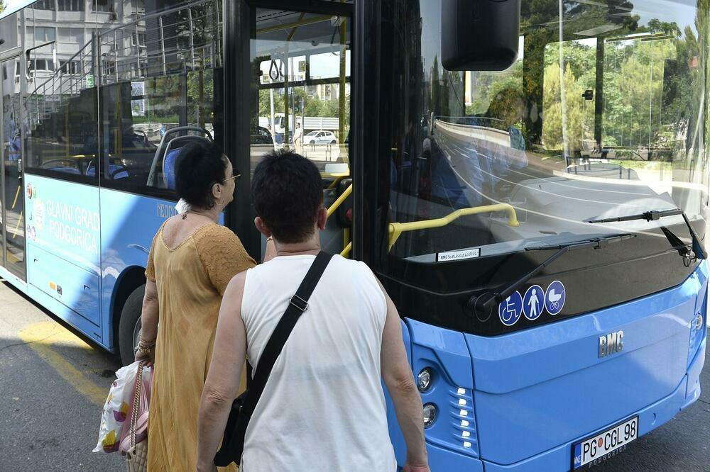 U nedjelju uzmite taksi, troškove plaćaju „Putevi“: Autobusi u Podgorici neće saobraćati za Vaskrs
