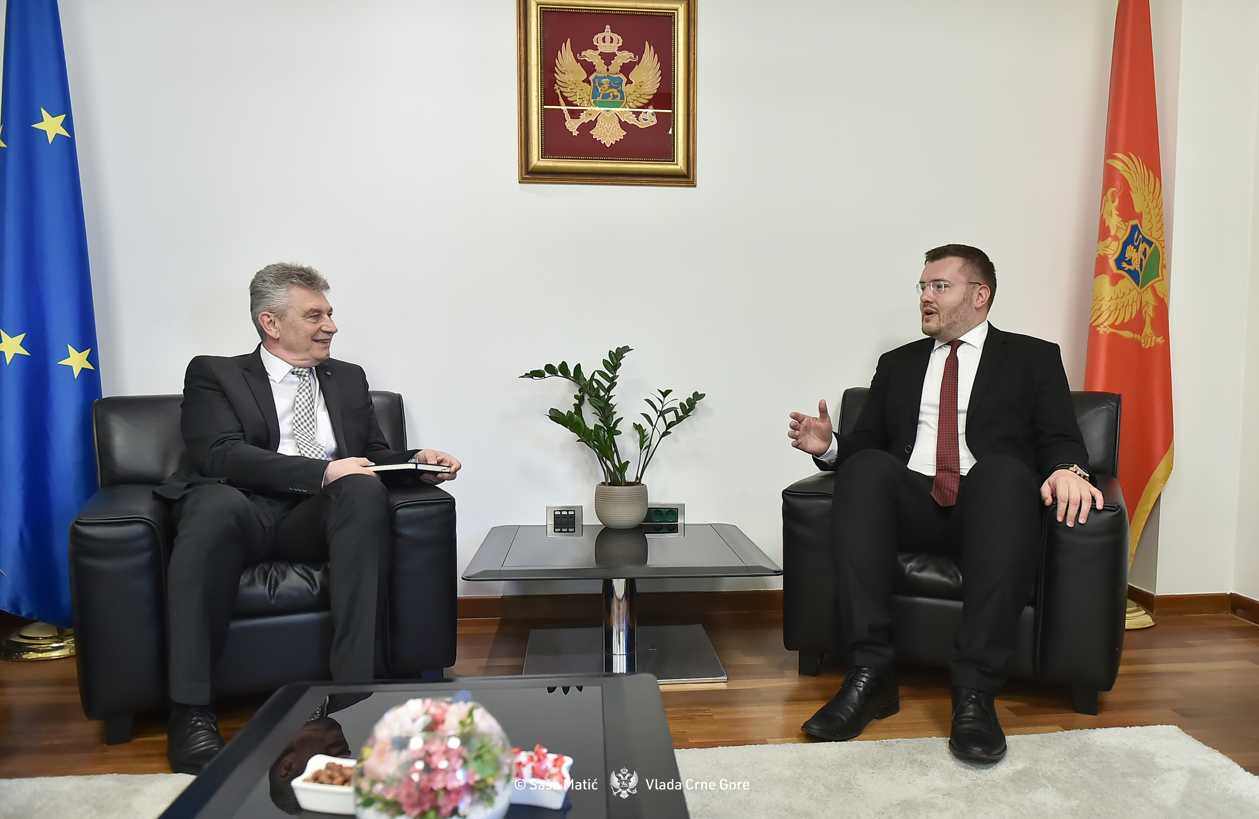 Koprivica sa ambasadorom Mađarske: Saglasni da su reforme važne za dalji napredak Crne Gore