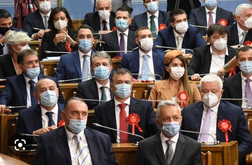 MOMCI I DJEVOJKE PARLAMENTARNE VEĆINE OSVJESTITE SE: Sa DPS-om nema dogovora, njihovi poslanici stvaraju, a ne rješavaju probleme!