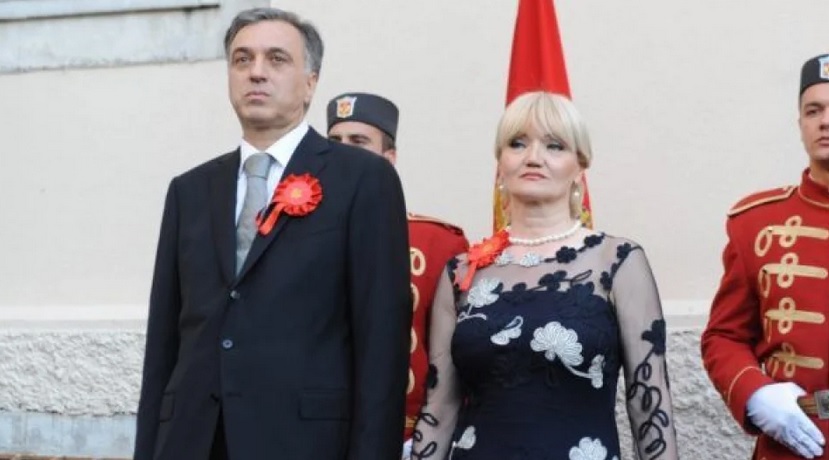 Filipovoj ženi legao novac: Svetlani Vujanović isplaćeno 25.000 zbog nezakonitog penzionisanja
