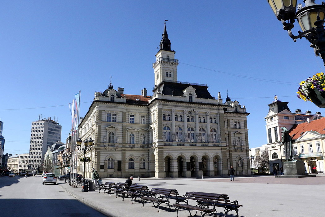 U petak u Novom Sadu izvođenje predstave „Gde smo pogrešili?“ u velikoj sali Kulturnog centra