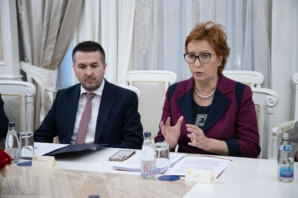 Popović i Pejović čestitali Dan studenata
