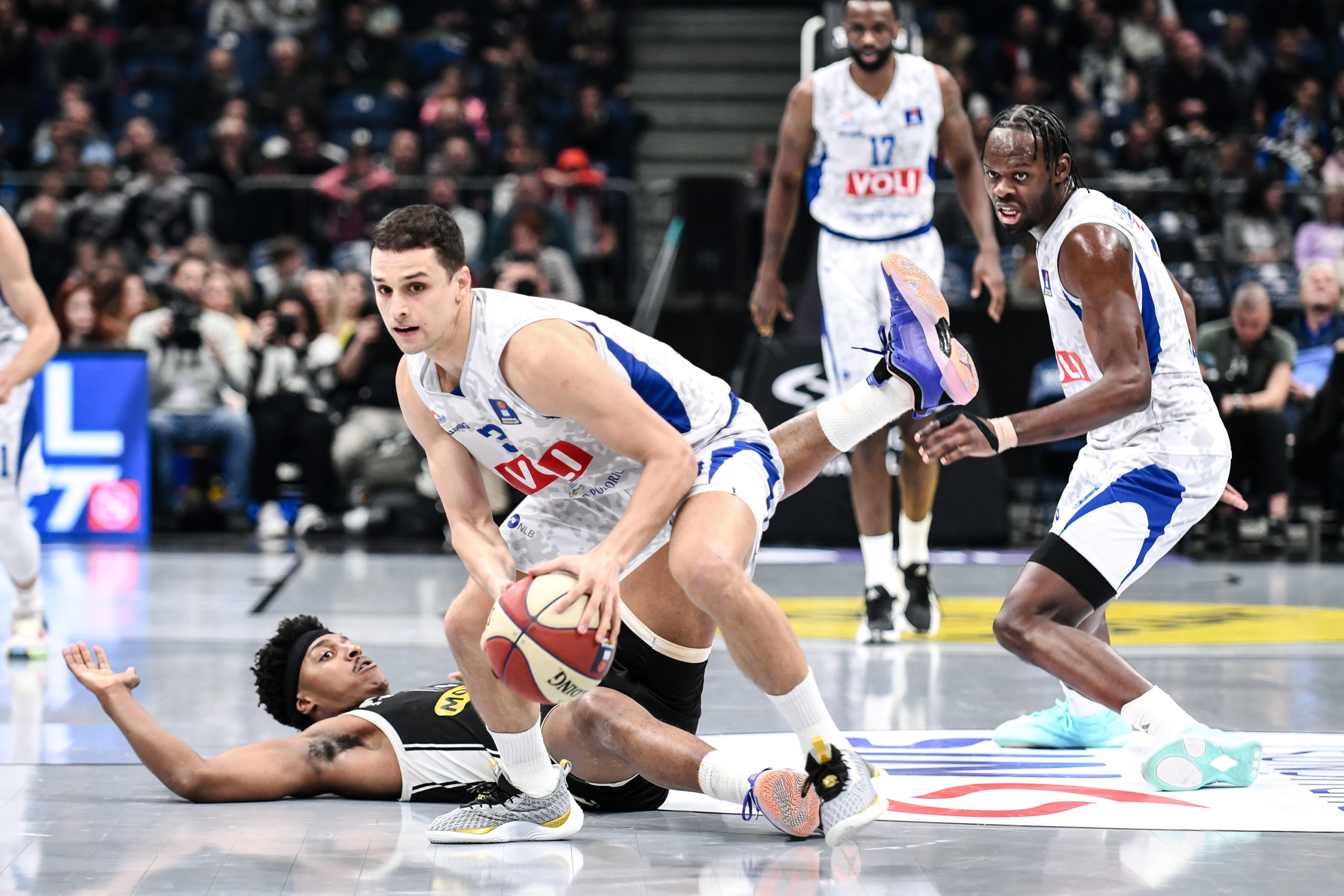 Koprivica: Budućnost solidna, sa dobrim trenerom; Popović: Naglasak na odbrani