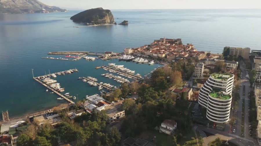 Tresla se gora rodila se Budva!